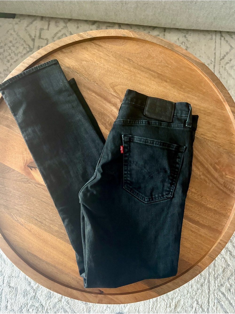 Levi's Men's Black Slim Straight Jeans